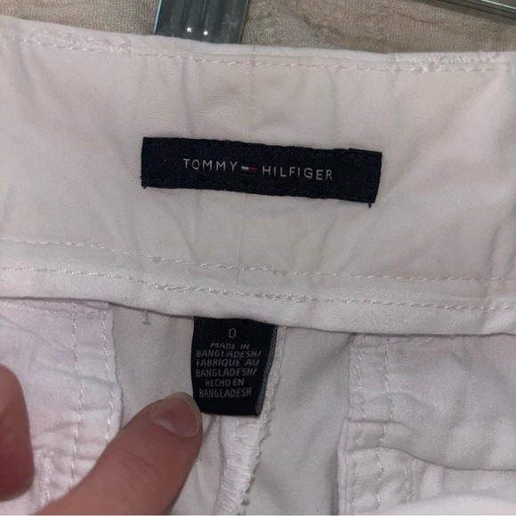 Tommy Hilfiger White Cotton Shorts | Size 0 - Picture 8 of 10